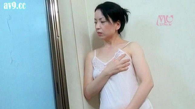 Tempted Stepmom Secret Affair with Young stepson in Shower
