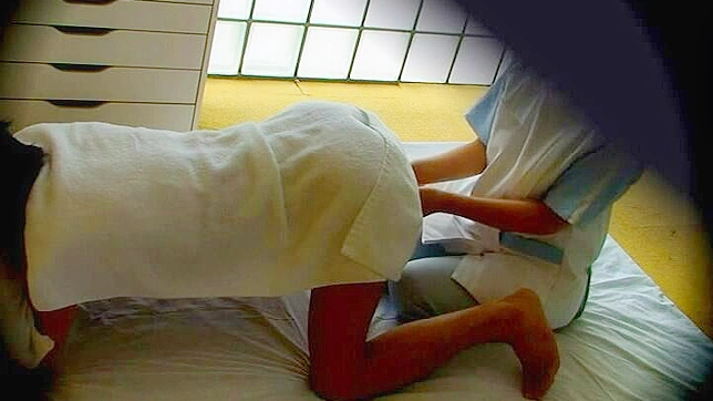 アジアン・ポルノ・ビデオに美容院での秘蔵映像が収録される