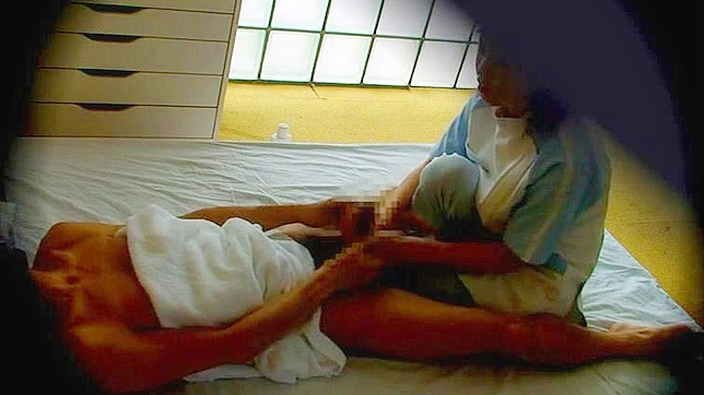アジアン・ポルノ・ビデオに美容院での秘蔵映像が収録される