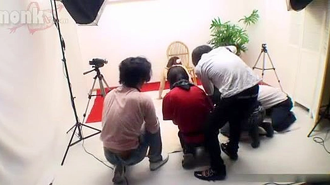 UNCENSORED 日本のティーンモデルが偽撮影者に輪姦される