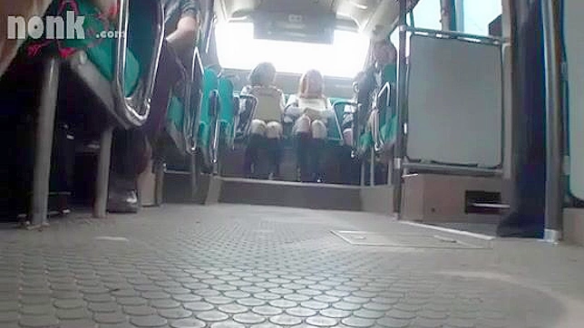 ハルキ・ジレンマ-ハイジャックされたバスの中で女子生徒を救う教師の闘い