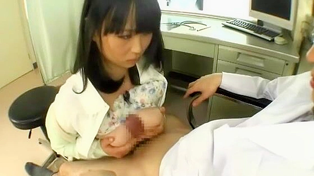 ドクターの歓喜 - 巨乳の吉永あかねが乳房検査中に犯される