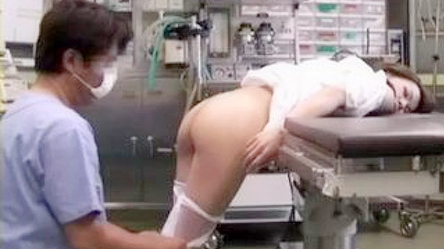 Oriental Naughty Nurse Gets Fucked in Hospital by Technician - HD XXX JAV TUBE