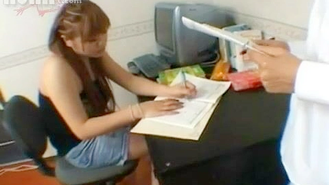 Asians Schoolgirl Secret Masturbation Session at Work
