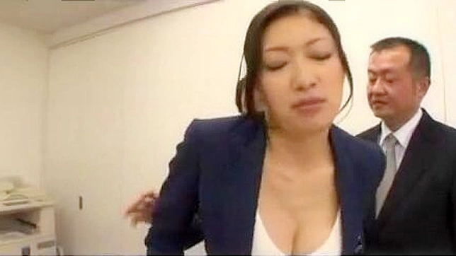 Blackmailing MILF Reiko Kobayakawa Hot Office Sex
