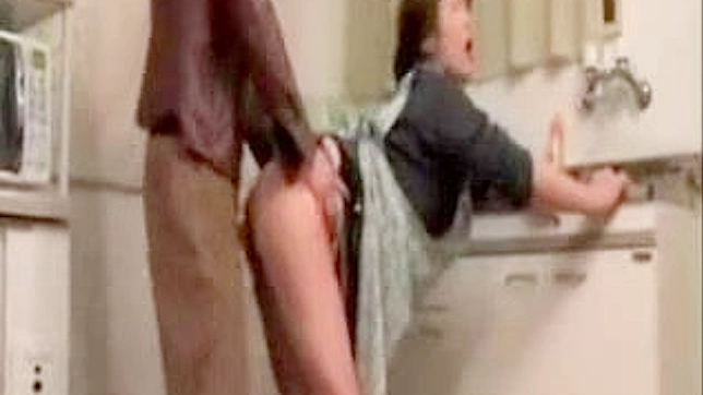 Shameless Housewife Secret Affair in the Shower