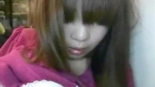 日本のポルノビデオ - パーティーで気絶した女の子と口でしている