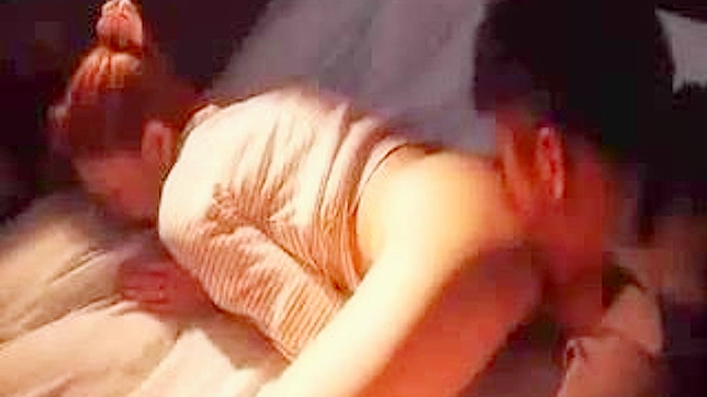 衝撃的な秘密がカメラに収められた - アジア人ポルノ・ビデオに出演する夫と妻