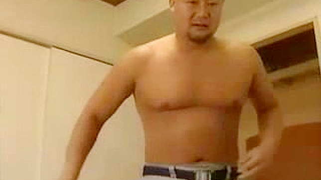 ニッポン・ポルノ・ビデオ - 怒れる男、蒸し暑い出会いで昔の借金を清算する