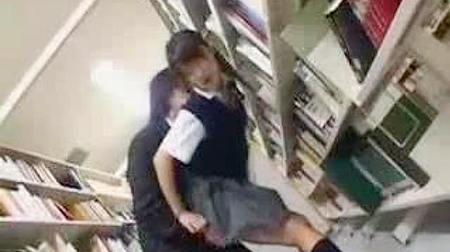 公立図書館のポルノ - ニッポン・ガールが乱暴なセックス・シーンでワイルドになる
