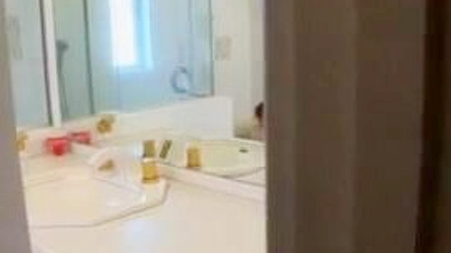 Sneaky Dad Caught Peeping on Step-Daughter in Shower