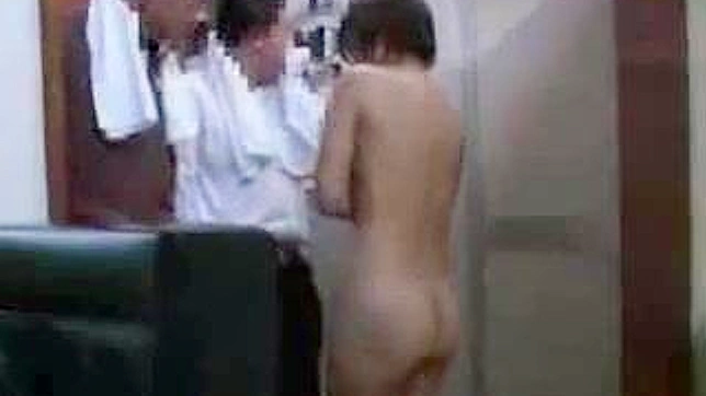 Sexy Teen Wardrobe Malfunction in JAV Bathhouse