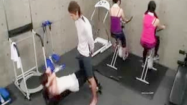 Erection in Motion - A Japanese Trainer Gym Session