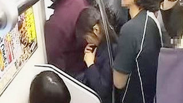 引き裂かれた日本の純潔 - 電車での痴漢行為がオーガズムの至福へと導く