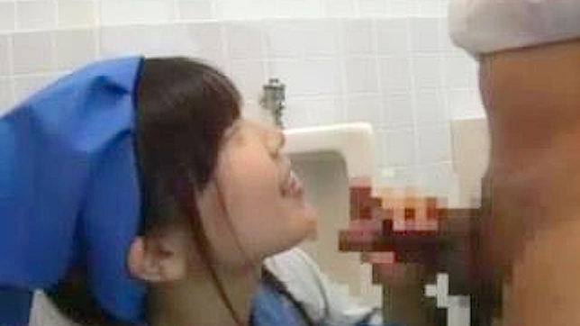 Toilet Blowjob Service by Japan Beauty