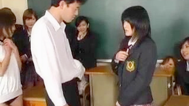 欲望を解き放つ-若き校長、アジア人女性クラスで禁断の欲望に溺れる