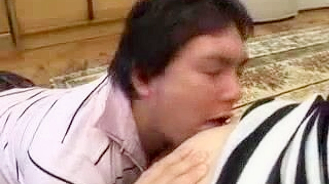 Infected or Not? Daddy Examines Japan Girl Tight Asshole