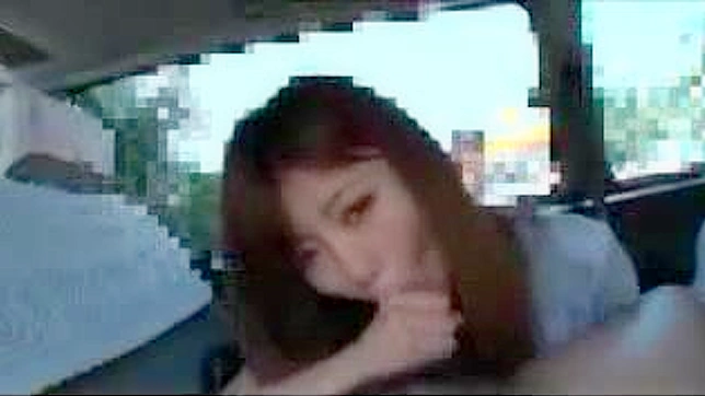 Sexy Asian Teen Gets Blowjob in Car