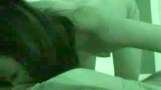 Horny Asian girl steamy oral sex session tape