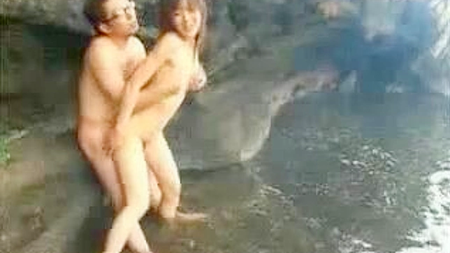 日本のビーチバニーが新しいポルノビデオでワイルドになる