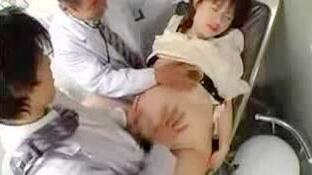 Violation of a pregnant Asian girl by two perverted doctors