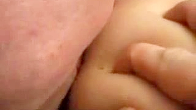 Anal Fisting Prep by Amateur Asians Girl