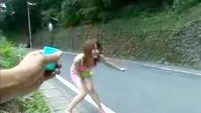 Sexy Japan Babe Gives Head in Exchange for a Lift