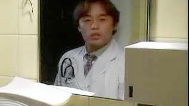 いたずらナース、日本の病院で秘密の情事