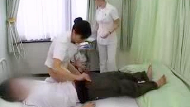 エッチな看護師の秘密の診察テクニックが患者の息の根を止める