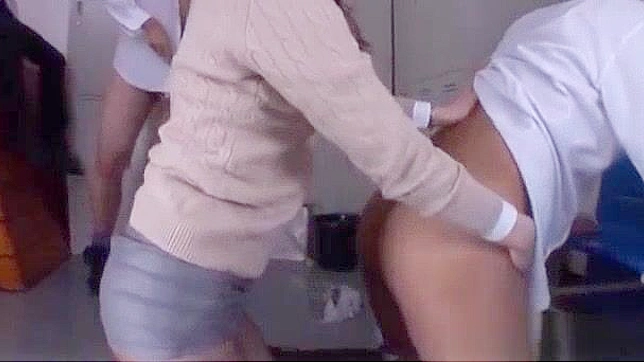 Japanese MILF Yui Tatsumi in Sexy Pantyhose Gets Nailed with Blowjob, Bukkake & Gangbang