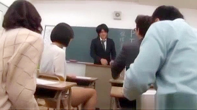Japanese MILF Yuu Shinoda's Nasty Doctor Fetish Blowjob & Doggy Style