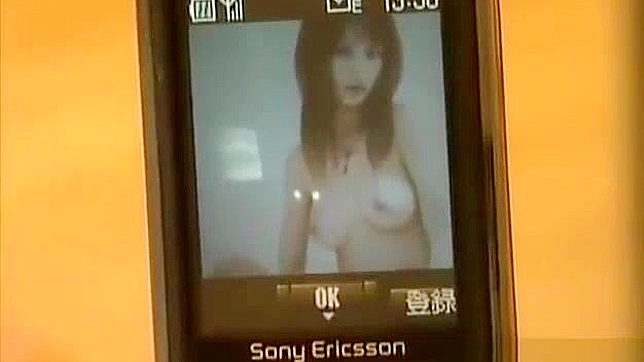 日本のポルノビデオ - ムラムラ教師の性教育授業で巨尻を見せつける