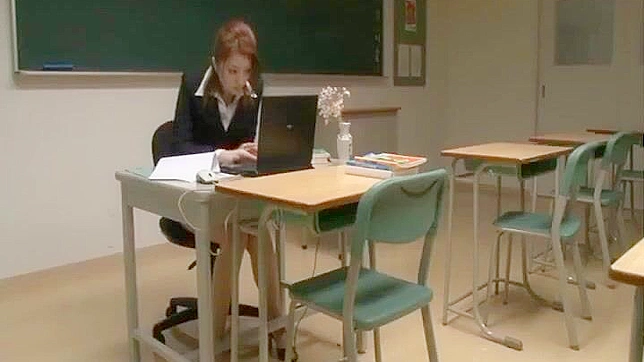 Japanese MILF Ai Haneda Gets Gangbanged in Classroom