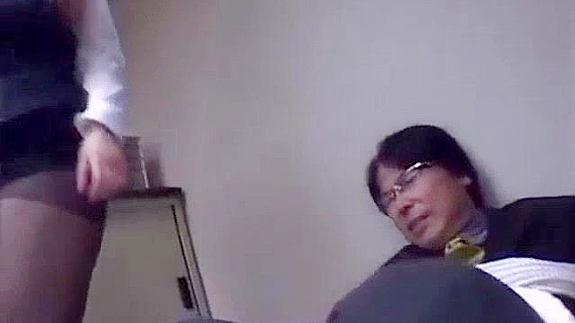Japanese Office Ladies' Naughty Facesitting & Farting on Boss (Uncensored )