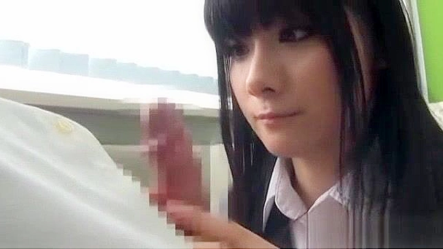 Japanese Secretary Gives Good Head in Amateur Porn Video