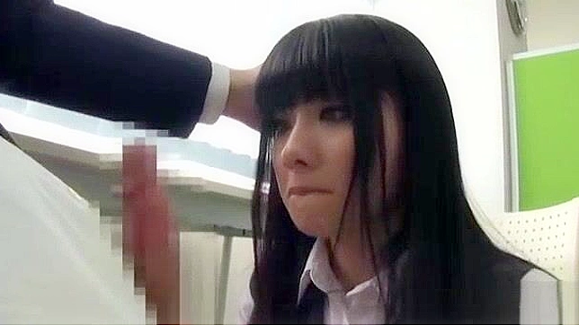 Japanese Secretary Gives Good Head in Amateur Porn Video