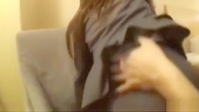 Japanese Office Lady's Wild Fetish Blowjob and Cunnilingus on the Armchair