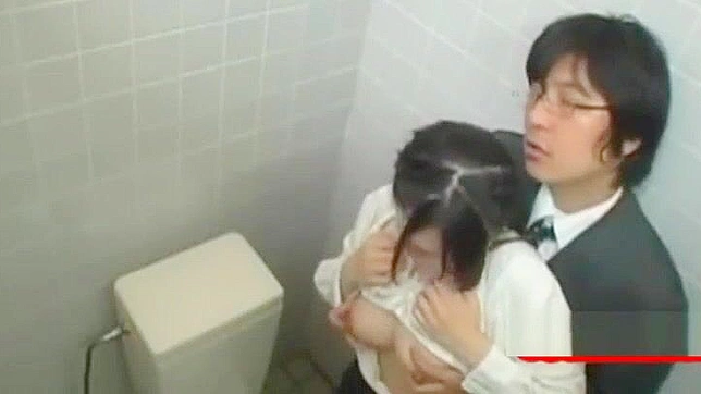 Japanese Office Lady's Squirting Cunnilingus in the Toilette