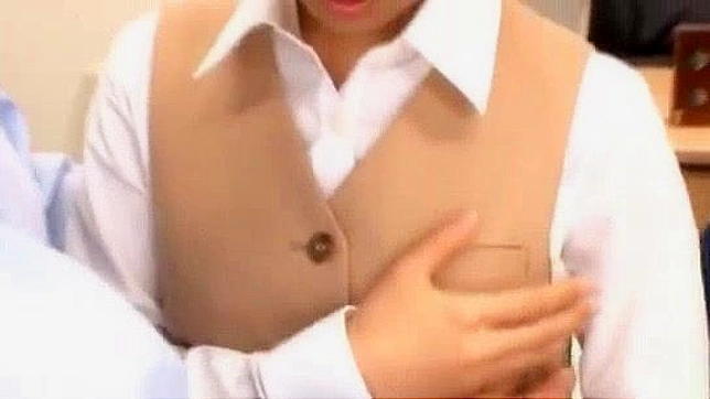 Japanese MILF Hikaru Ayuhara's Sexy Doll Fingering & Fisting in Stockings
