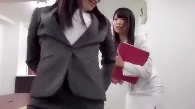 日本のオフィス・リアリティBDSMポルノ - ボンデージと包帯のアジアン・ベイビーたち