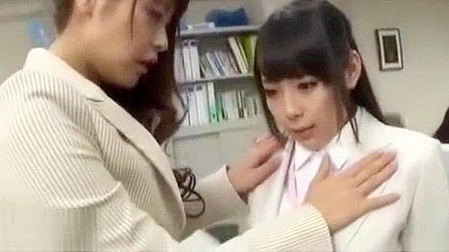 日本のオフィス・レズビアン - 職場でのレズビアン・セックス