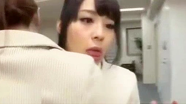 日本のオフィス・レズビアン - 職場でのレズビアン・セックス