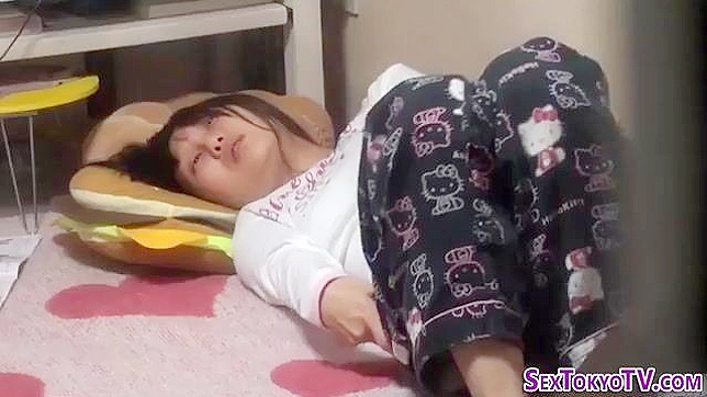 Juicy Petite Japanese Teen Gets Satisfied with Salacious Rubbing