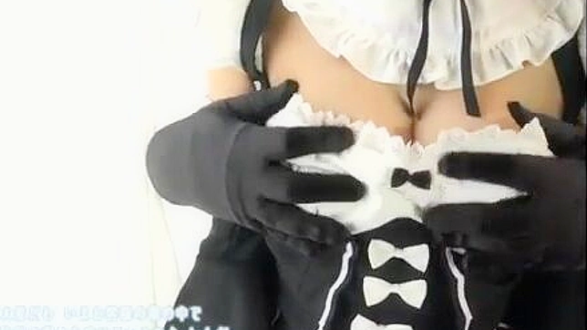 Japanese cosplay goddess blows your mind with spectacular XXX show