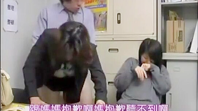 Japanese Mom Gets Creampied by Daughter's Teacher in Front of Her