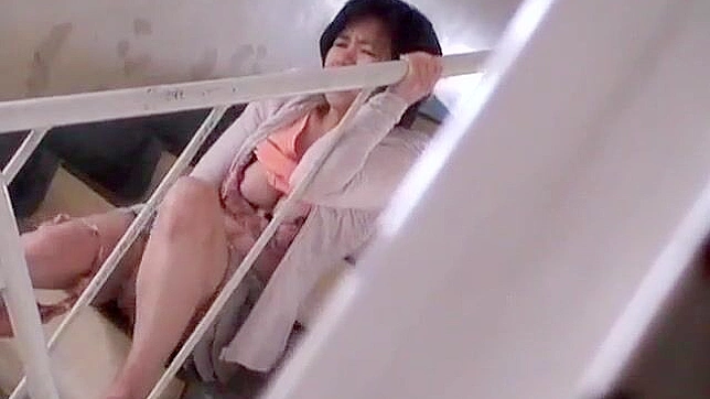 Japanese MILF's Steamy Balcony Masturbation Leads to an Explosive Public Orgasm