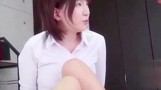 日本の女子校生ポルノ - 可愛い先生が生徒を助ける