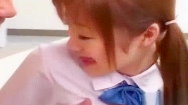 日本の女子校生が教師にファックされるスチームなホームビデオ