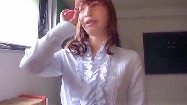 Japanese Porn Video - Office Babe Gets Fucked after Removing Clothes