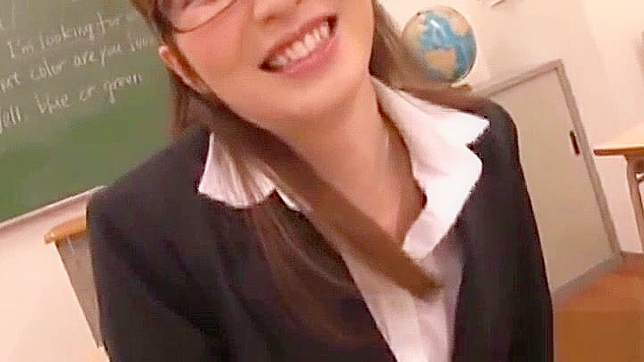 日本のAV - 女教師 禁断の欲望を解き放つ！